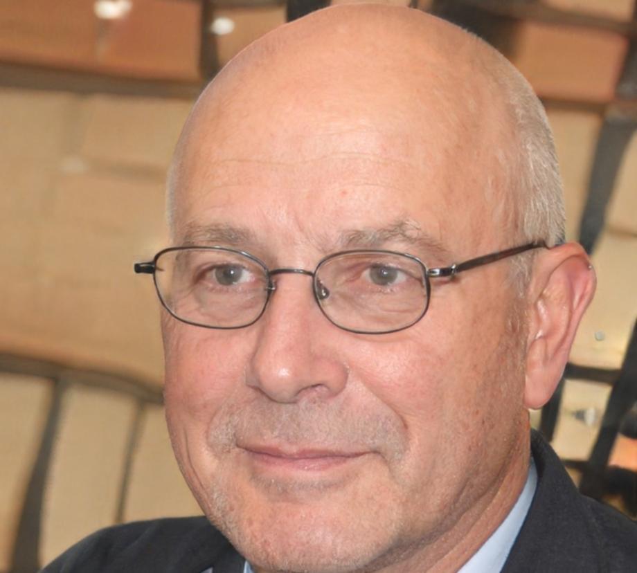 Instructor Callum Breckenridge teaching forecasting methods